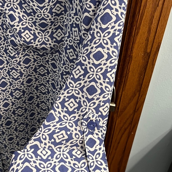 Fortune & Ivy women’s blouse, size large - Picture 3 of 3